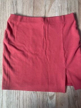 salmon pink mini skirt 🎀